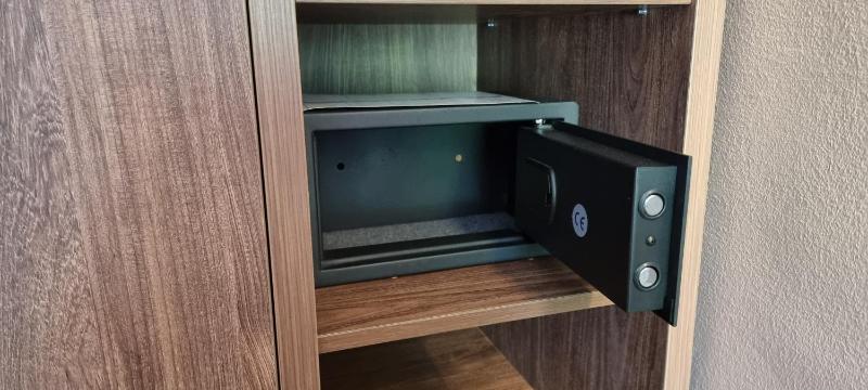 Deluxe Double Room with Balcony image 1