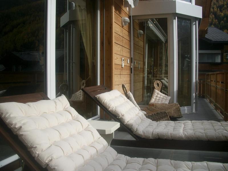 Three-Bedroom Apartment image 4