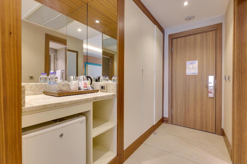 Junior Suite image 2