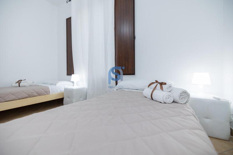 Ni Ni Apartments - Self Check in - image 18