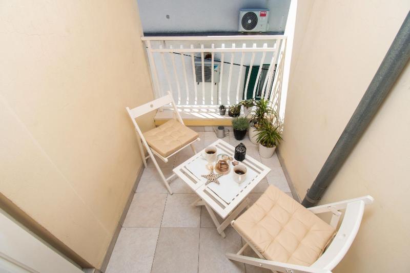One-Bedroom Holiday Home image 3