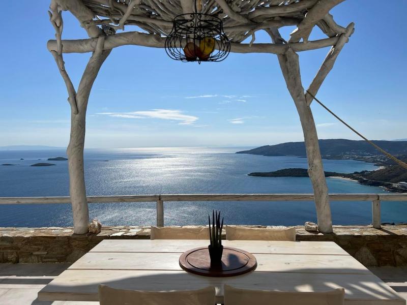 Villa with magnificent view Images