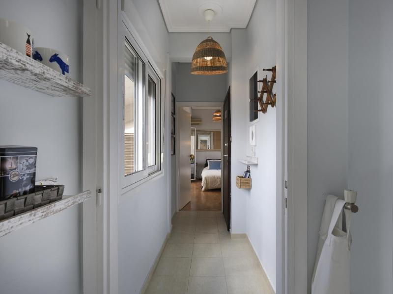 Cozy Loft with private terrace in the heart of Koukaki Athens - image 2