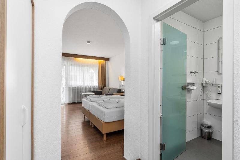 Double or Twin Room with Balcony image 1