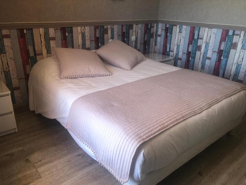 Deluxe Double Room with Sea View image 1