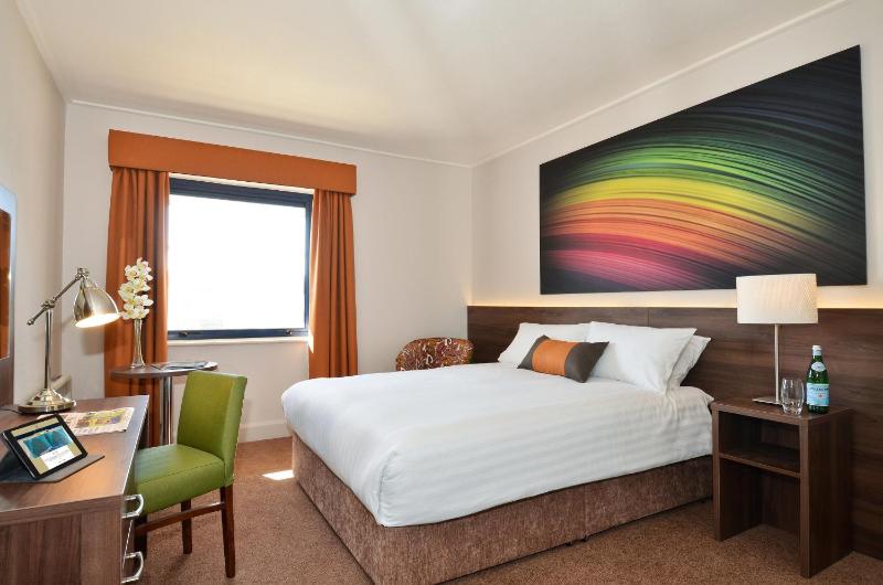 Double Room image 3