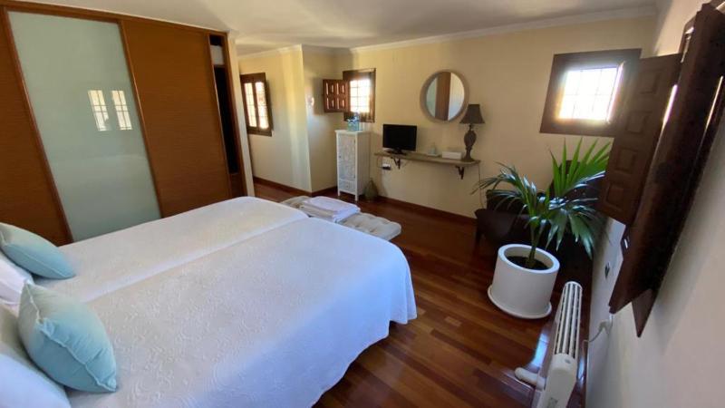 Superior Suite image 3