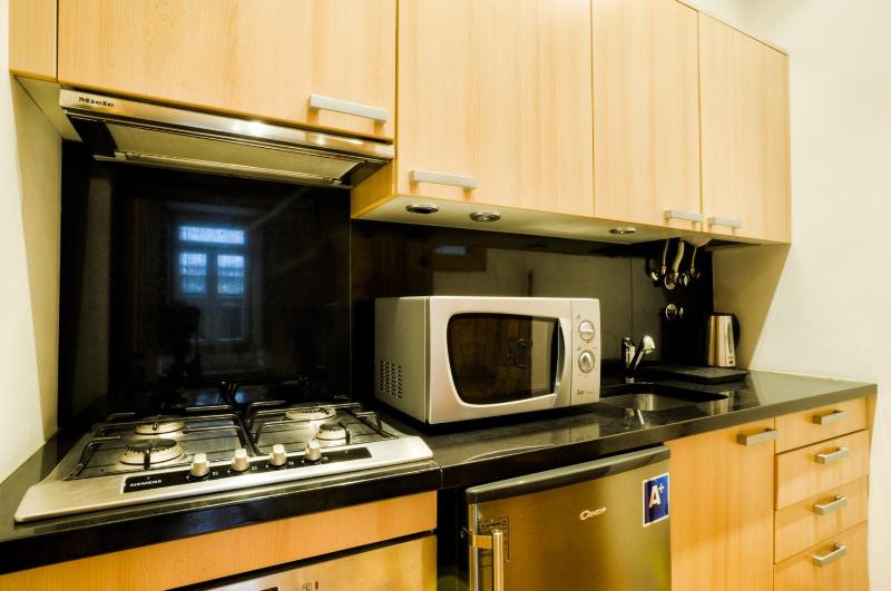 BmyGuest - Bairro Alto Charming Apartment - image 9