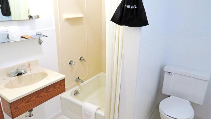 Double Room image 2