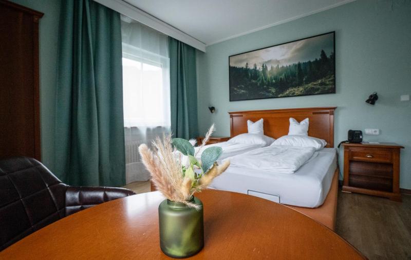 Double Room image 1