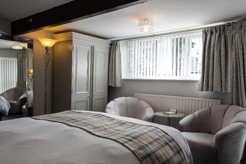Deluxe Double Room with Shower image 4