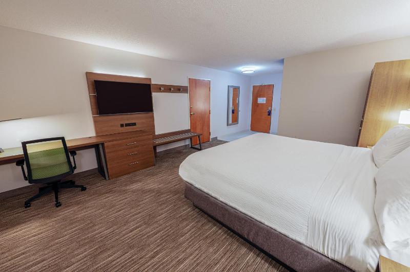 Standard Room image 3