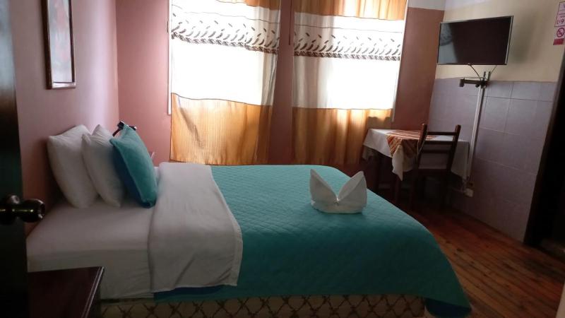 Hostal Bolívar Inn - image 12