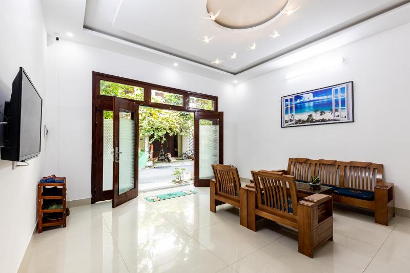 Simple House Near My Khe Beach and Night Street - image 9