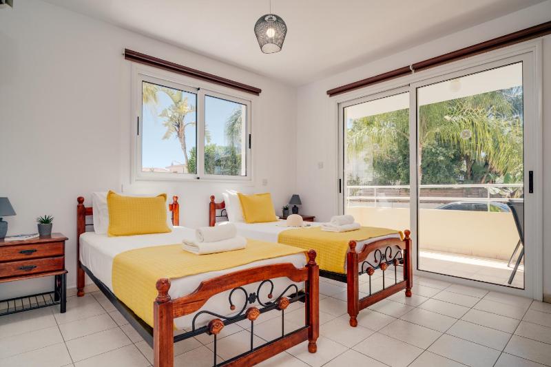 Apartment Helena - image 13