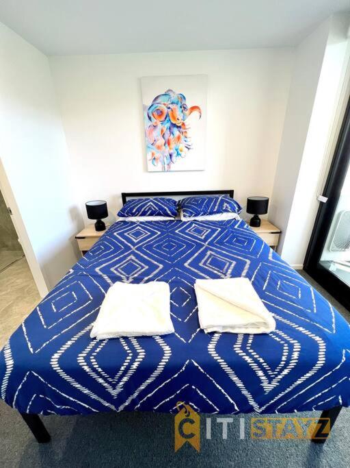 Fab in Phillip - 2bd 2bth Apt - Close to CBR Hospital - image 5