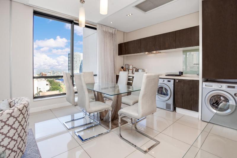 KMG Apartments at Sandton Skye - image 15