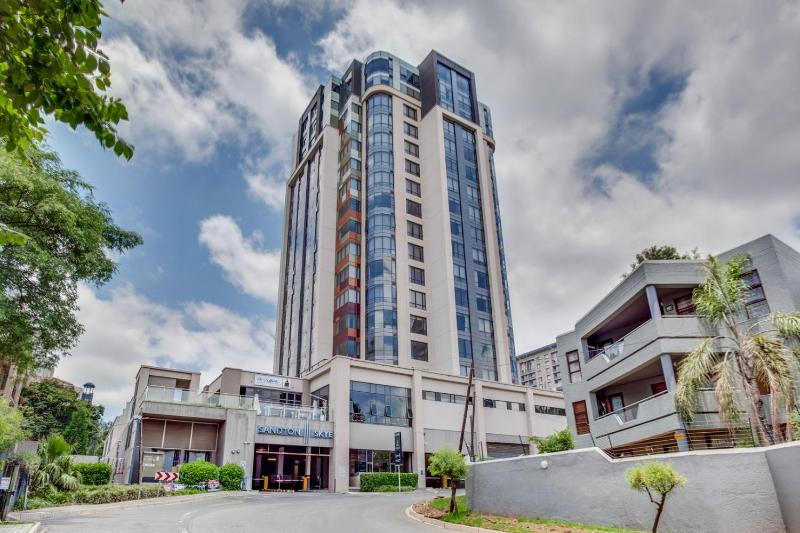 KMG Apartments at Sandton Skye - image 1