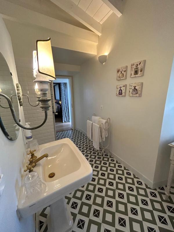 Suite image 3