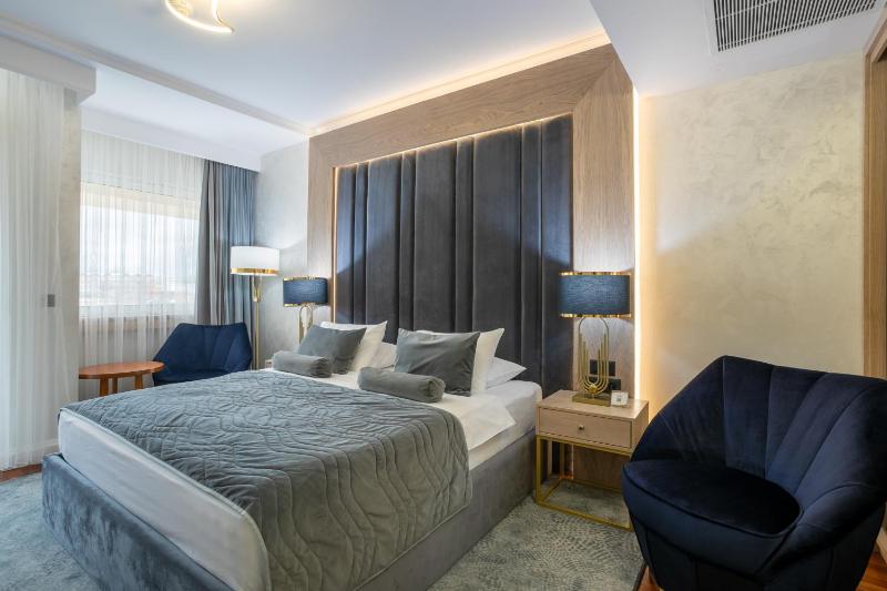 Superior Double Room image 4