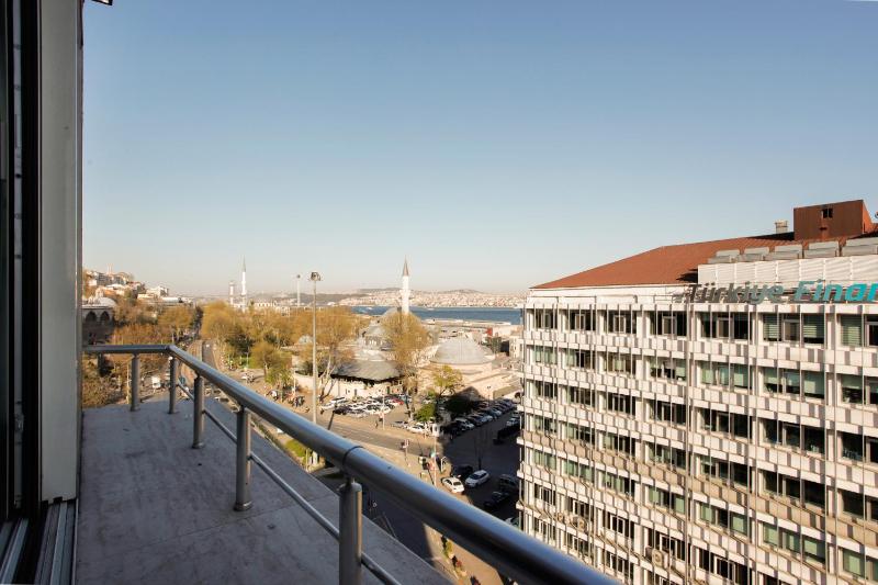 Suite with Bosphorus View image 2