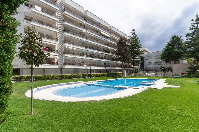 Alva Park Sunny apartment near the beach - image 9