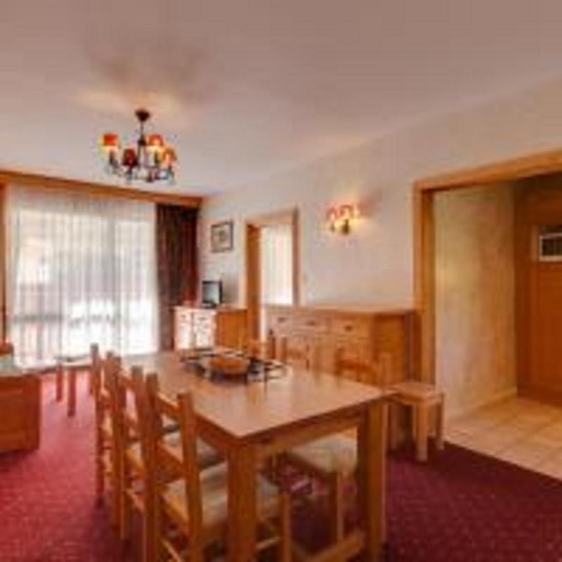 One-Bedroom Apartment image 1