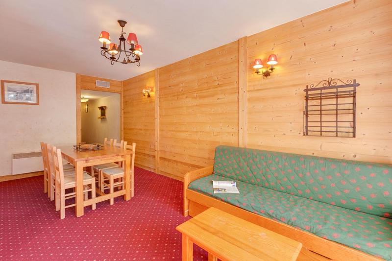1 Bedroom Cabin Apartment 6 People image 2