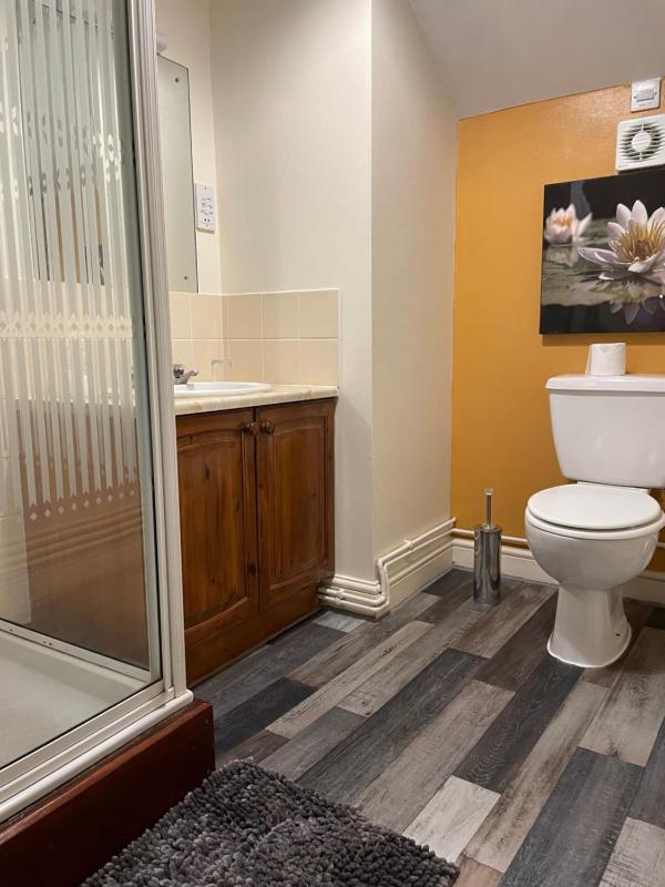 Family Room (2 Adults + 3 Children) image 3