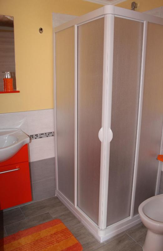 Double Room with Private Bathroom 1 image 4