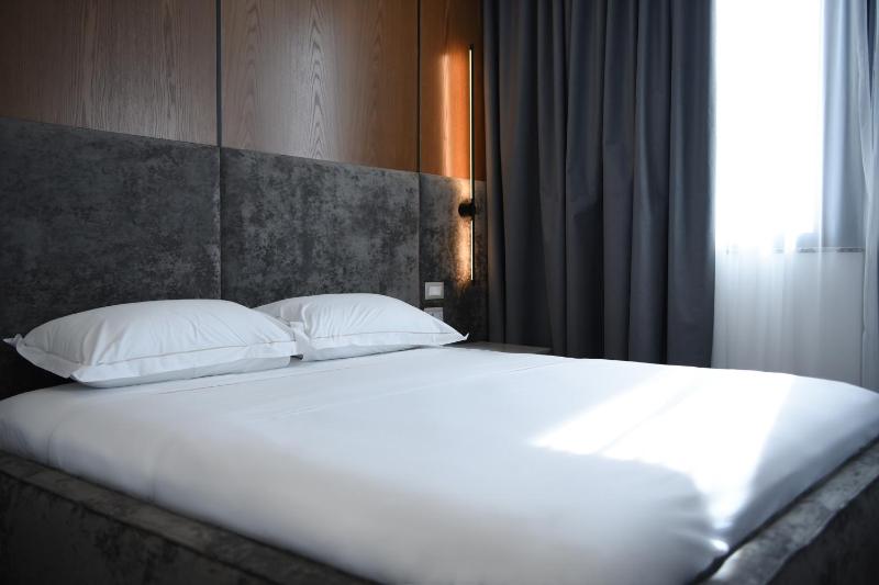 The Wilson Tirana - image 1