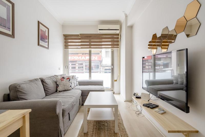 Cozy Flat near Nisantasi and Trendy Attractions Images