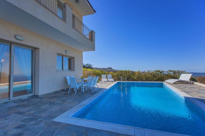 Deluxe Villa '4' image 3