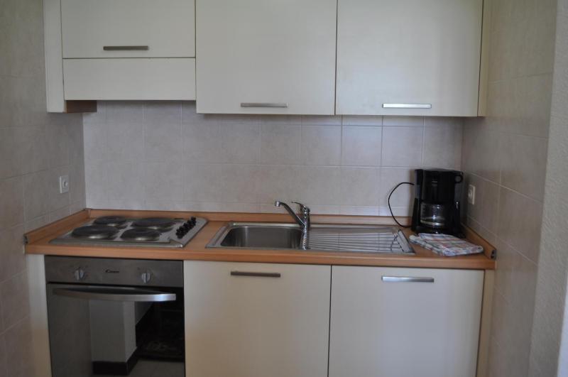 Studio Apartment image 2