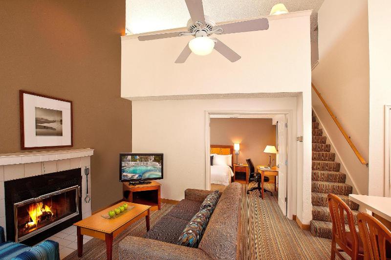 2 Bedroom Penthouse Suite image 1