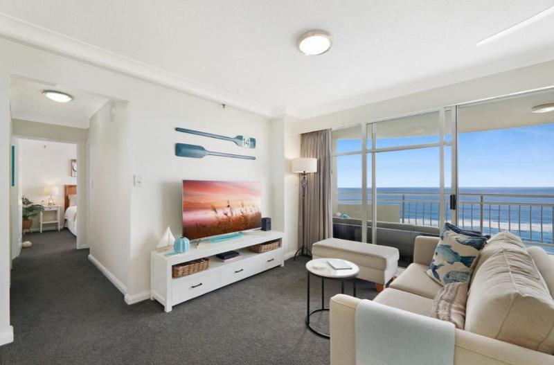 2nd Avenue Apartments - Hosted by Burleigh Letting - image 2