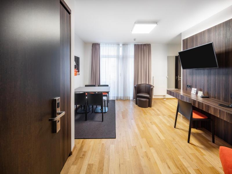 One-Bedroom Apartment image 2