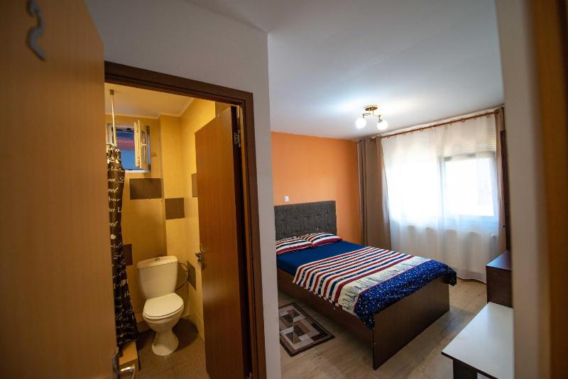 Double Room with Private Bathroom image 3