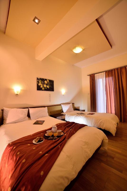 Triple Room image 1