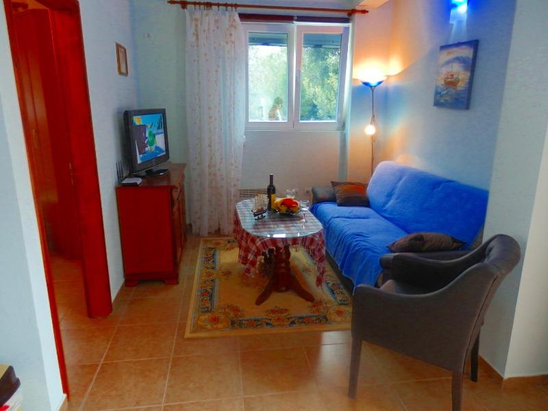 Apartment with Sea View image 2