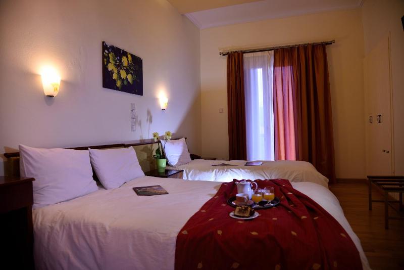 Triple Room image 4