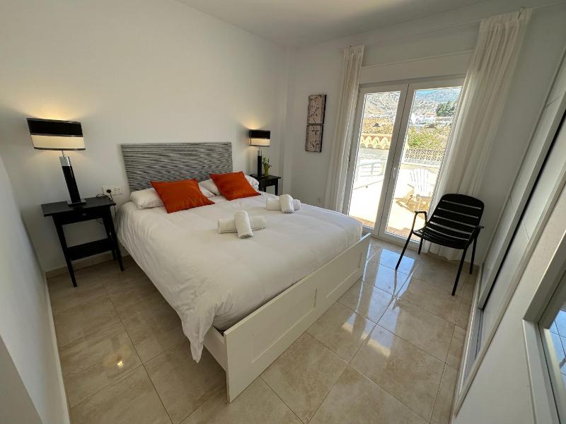 Nerja Paradise Rentals - Villa Jade - image 12