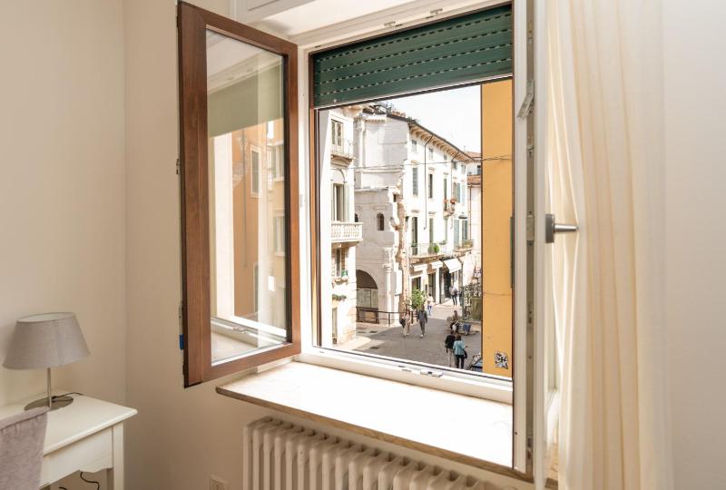 Elegante residenza con affaccio su Porta Leoni - Domus Verona - image 3