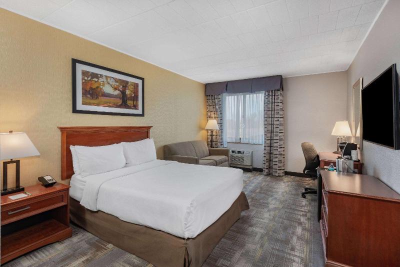 King Room - Non-Smoking image 1