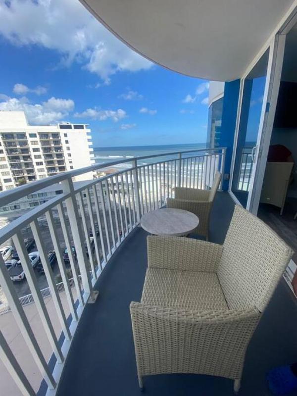2 Bedroom 2 bath Condo on the Beach on the 8th Floor - image 25