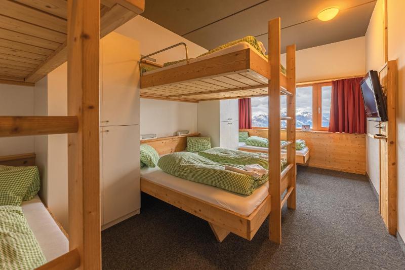 Single Bed in Dormitory Room image 4