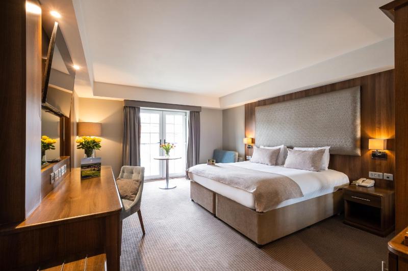 Double Room image 3