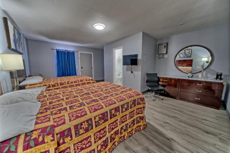 Standard Quadruple Room with Two Double Beds  - Second Floor image 4