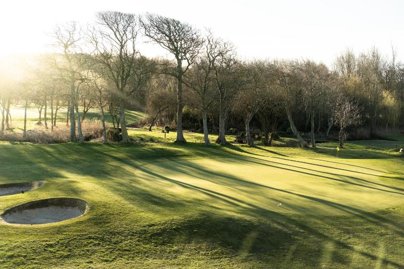 Executive Golf Course Double Room image 2