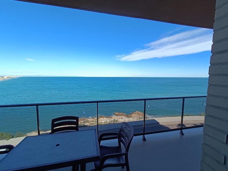 Apartment with Sea View image 2